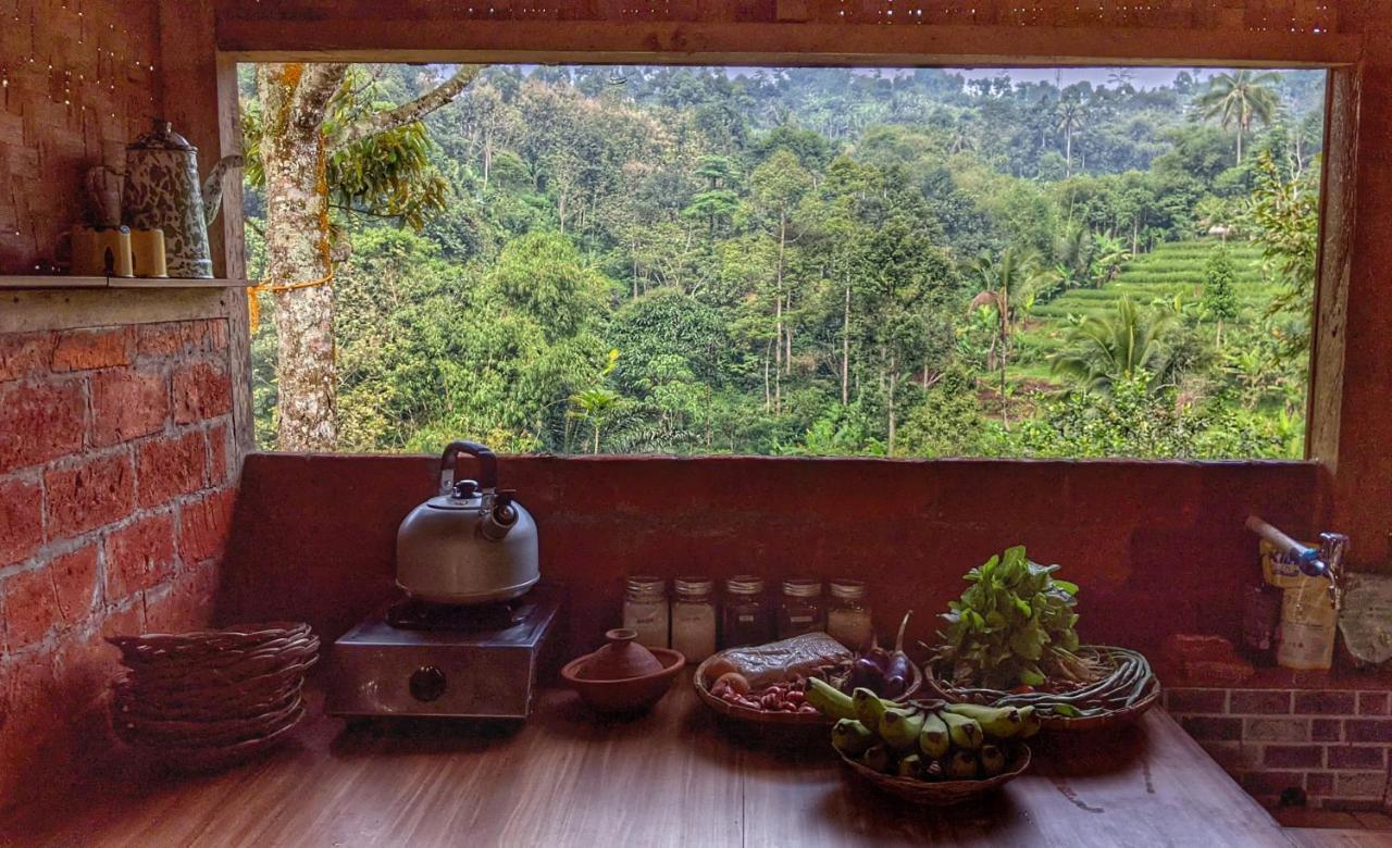 Farmstay Manangel Sindanglaka エクステリア 写真